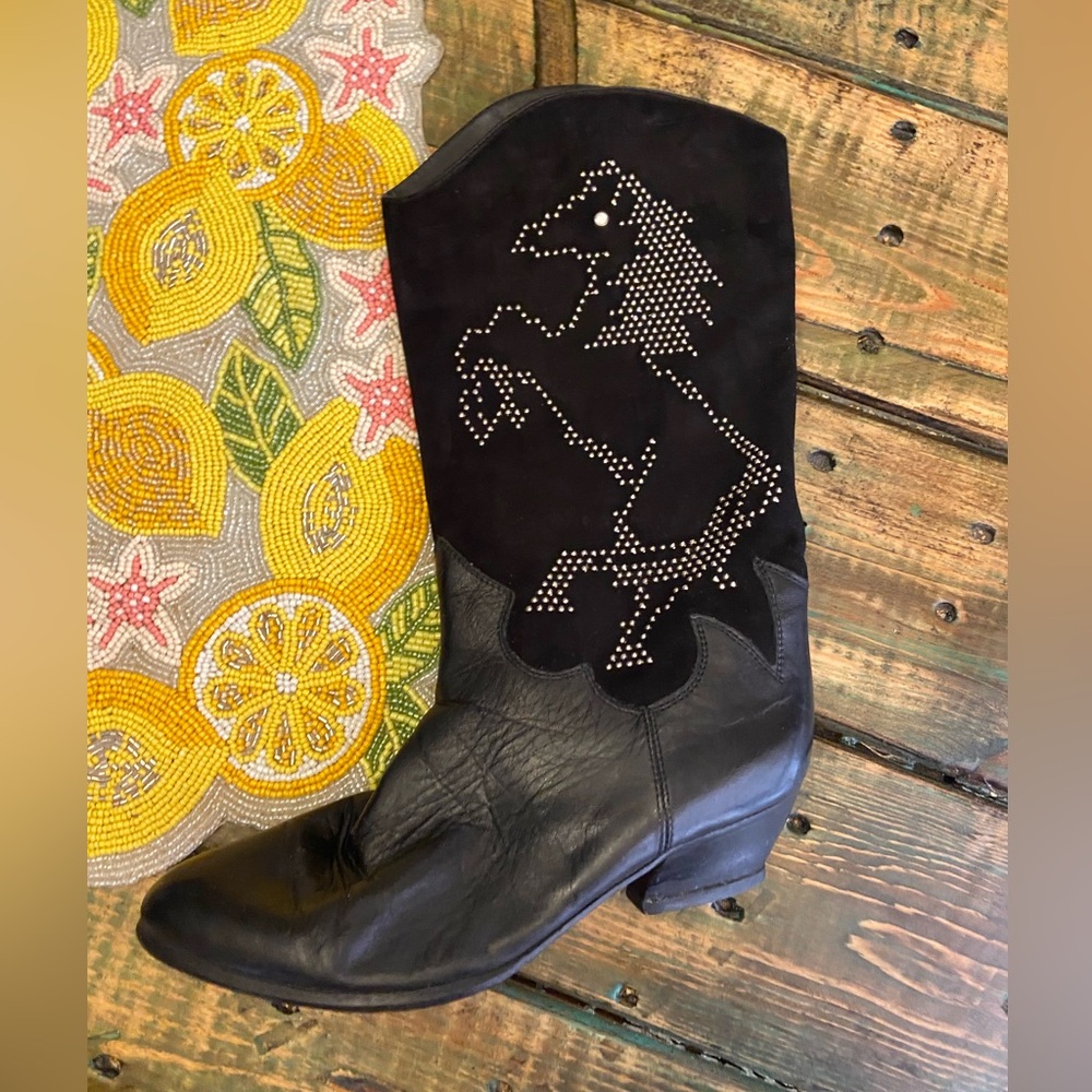 Vintage Lenni Made In Italy Blackk Leather Studded Horse Design Cowboy Boots